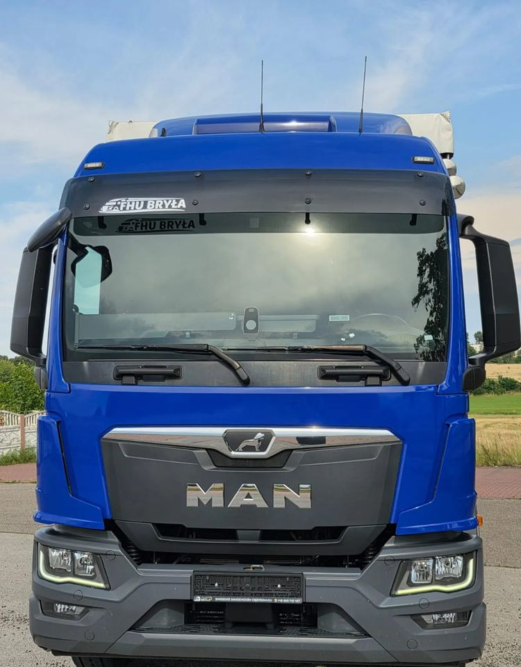Ponyvás teherautó MAN TGM 18.320 / 18.290 / NOWY MODEL / E6 / 20PALET / 9200 ŁADOWNOŚĆ / SERWISOWANY / NISKI PRZEBIEG / WINDA / FIRANKA / SPROWADZONY / 2021 / NISKI PRZEBIEG /PIERWSZY WŁAŚCICIEL/: 7 kép.