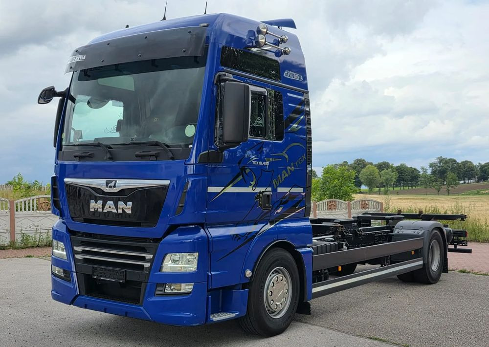 MAN TGX 18.430 / SPROWADZONY / DO ŻYWCA / 2020 / KLIMA POSTOJOWA / SERWISOWANY / JAK NOWY / NISKI PRZEBIEG / RAMA / BDF / E6 - Alvaz teherautó: 1 kép. MAN TGX 18.430 / SPROWADZONY / DO ŻYWCA / 2020 / KLIMA POSTOJOWA / SERWISOWANY / JAK NOWY / NISKI PRZEBIEG / RAMA / BDF / E6 - Alvaz teherautó: 1 kép.