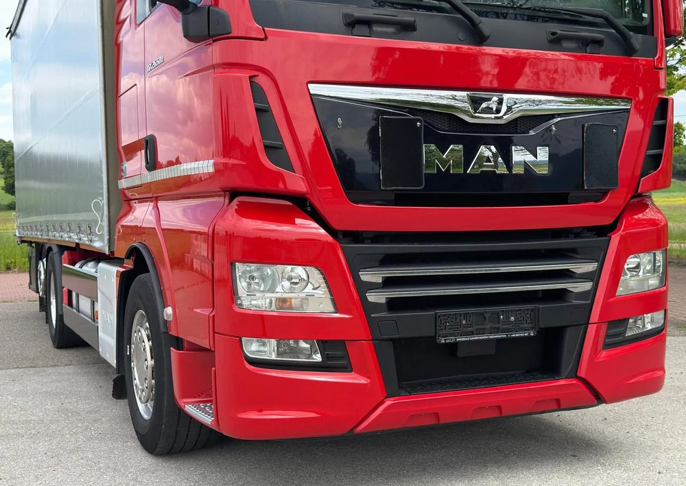 Ponyvás teherautó MAN TGX 26.500 / LIFT / 6X2 / KLIMA POSTOJOWA / 18PALET / E6 / FIRANKA / 18 TON ŁADOWNOŚĆ / WINDA / NISKI PRZEBIEG / JEDEN WŁAŚCICIEL / PODWIESZANA OŚ: 14 kép.