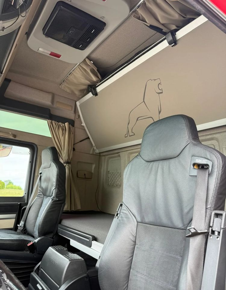 Ponyvás teherautó MAN TGX 26.500 / LIFT / 6X2 / KLIMA POSTOJOWA / 18PALET / E6 / FIRANKA / 18 TON ŁADOWNOŚĆ / WINDA / NISKI PRZEBIEG / JEDEN WŁAŚCICIEL / PODWIESZANA OŚ: 19 kép.