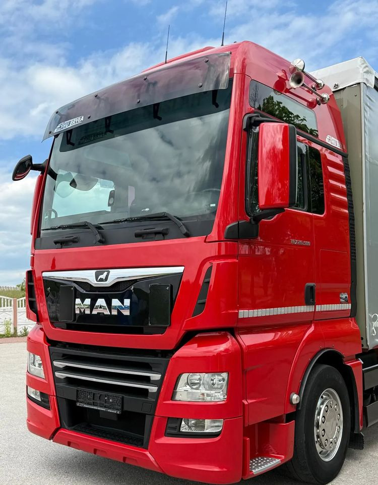 MAN TGX 26.500/LIFT/6X2/KLIMA POSTOJOWA/18PALET/E6/FIRANKA/WINDA/NISKI PRZEBIEG/JEDEN WŁAŚCICIEL/PODWIESZANA OŚ - Ponyvás teherautó: 4 kép. MAN TGX 26.500/LIFT/6X2/KLIMA POSTOJOWA/18PALET/E6/FIRANKA/WINDA/NISKI PRZEBIEG/JEDEN WŁAŚCICIEL/PODWIESZANA OŚ - Ponyvás teherautó: 4 kép.