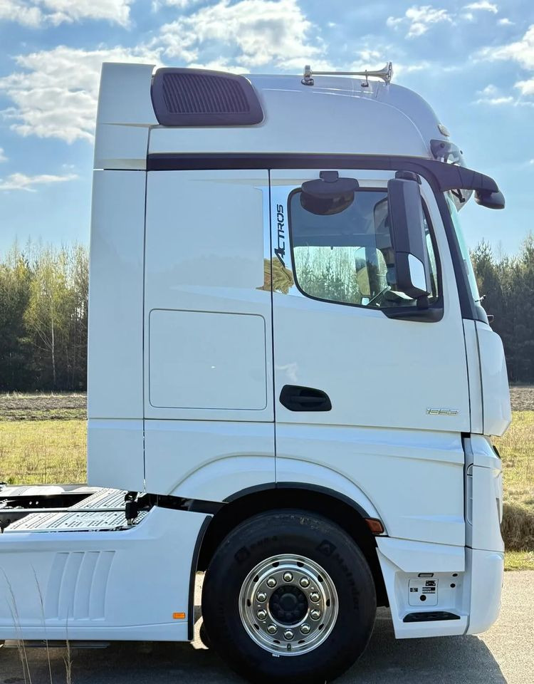 Mercedes-Benz ACTROS 1853/1845/E6/BIG SPACE/STANDARD/2019/ALUSY/NISKI PRZEBIEG/ - Nyergesvontató: 5 kép. Mercedes-Benz ACTROS 1853/1845/E6/BIG SPACE/STANDARD/2019/ALUSY/NISKI PRZEBIEG/ - Nyergesvontató: 5 kép.