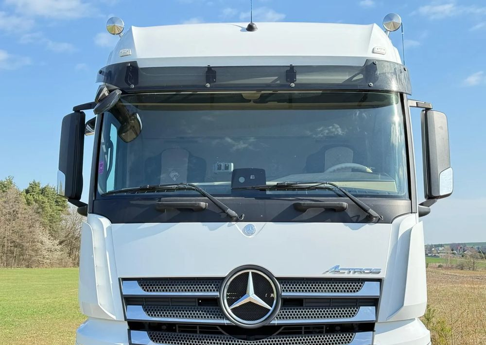 Mercedes-Benz ACTROS 1853/1845/E6/BIG SPACE/STANDARD/2019/ALUSY/NISKI PRZEBIEG/ - Nyergesvontató: 3 kép. Mercedes-Benz ACTROS 1853/1845/E6/BIG SPACE/STANDARD/2019/ALUSY/NISKI PRZEBIEG/ - Nyergesvontató: 3 kép.