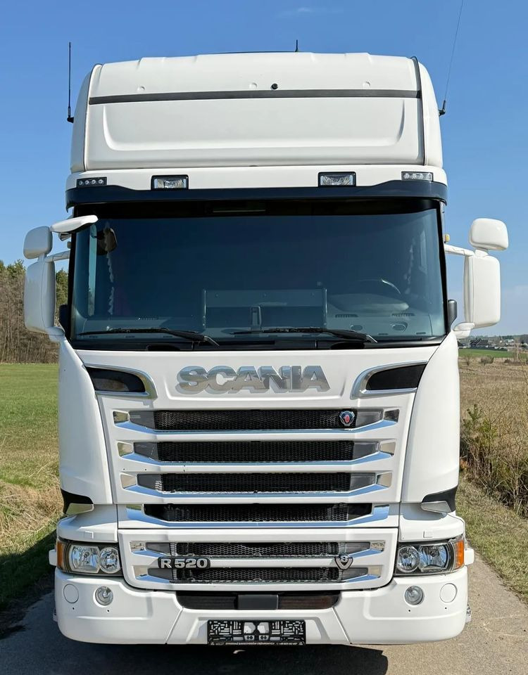 Scania R520/SERWISOWANA/SPROWADZONA/4PODUSZKI TYŁ/RETARDER/NISKI PRZEBIEG - Nyergesvontató: 3 kép. Scania R520/SERWISOWANA/SPROWADZONA/4PODUSZKI TYŁ/RETARDER/NISKI PRZEBIEG - Nyergesvontató: 3 kép.