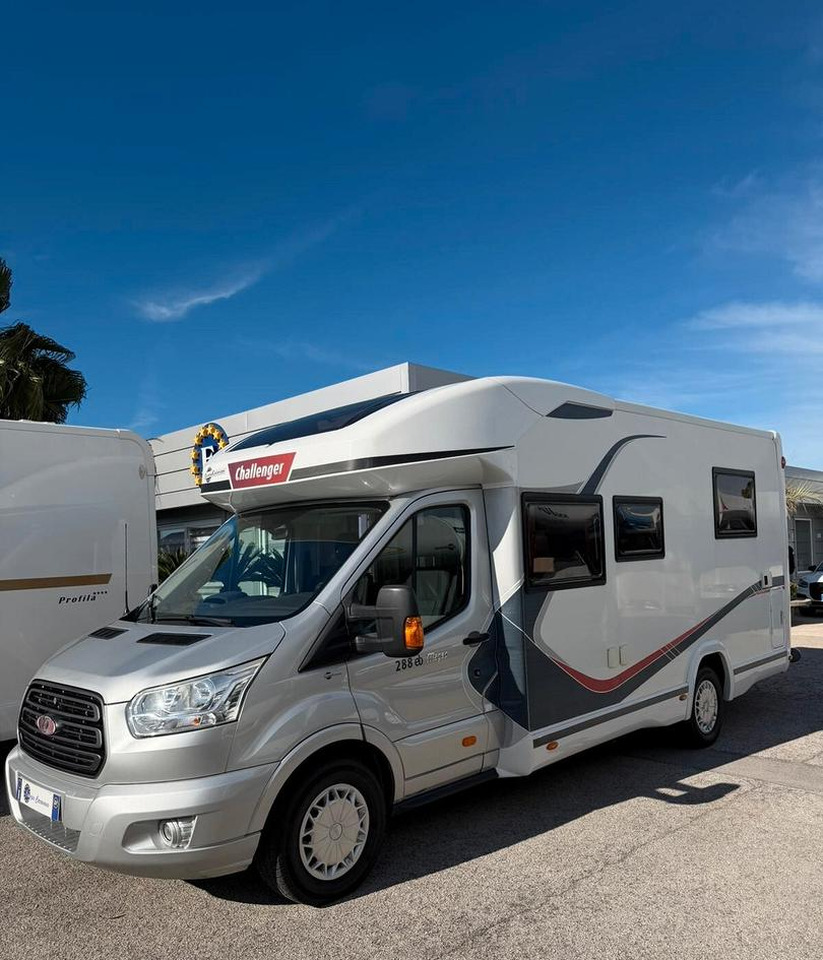 Challenger MAGEO 288 - Félintegrált lakóautó: 3 kép. Challenger MAGEO 288 - Félintegrált lakóautó: 3 kép.