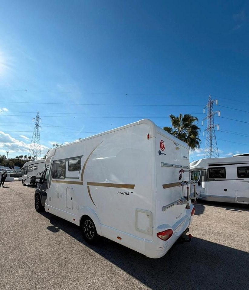 - Lakóautó: 4 kép. - Lakóautó: 4 kép.