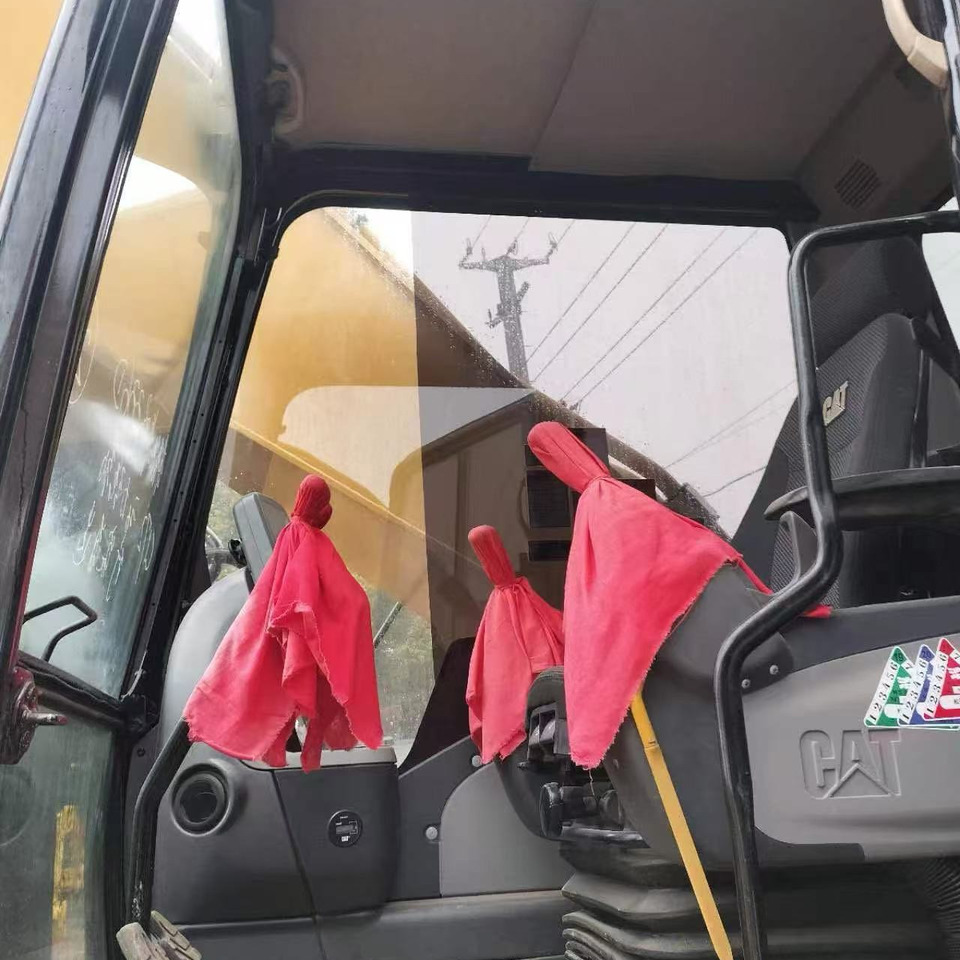 CATERPILLAR 336DL - Lánctalpas kotró: 3 kép. CATERPILLAR 336DL - Lánctalpas kotró: 3 kép.