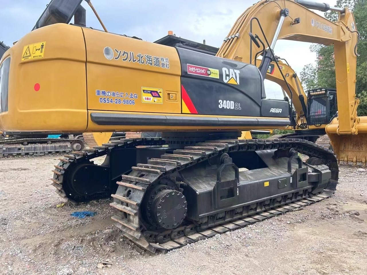 CATERPILLAR CAT340DL - Lánctalpas kotró: 1 kép. CATERPILLAR CAT340DL - Lánctalpas kotró: 1 kép.