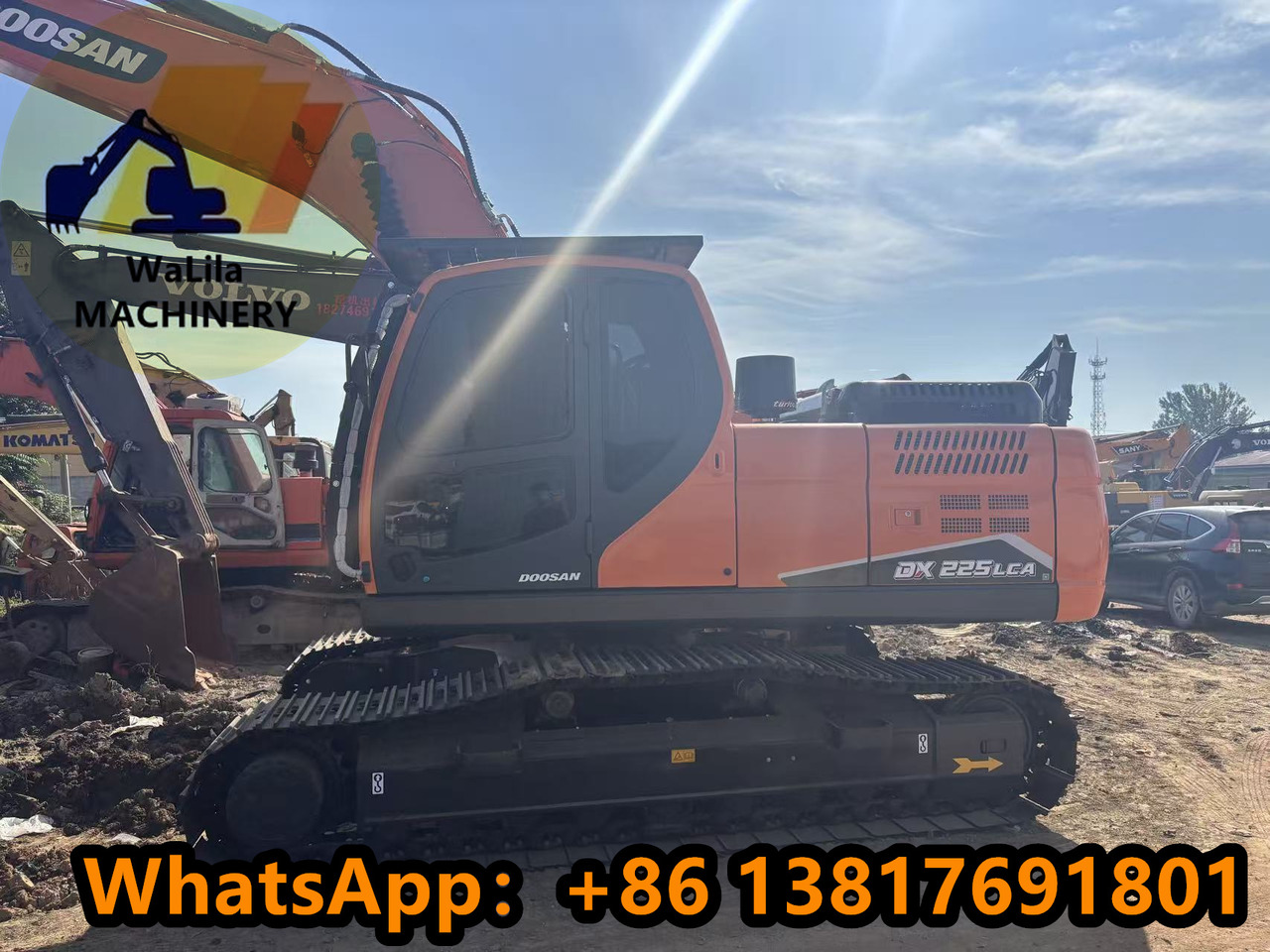 DOOSAN DX225LCA - Lánctalpas kotró: 3 kép. DOOSAN DX225LCA - Lánctalpas kotró: 3 kép.
