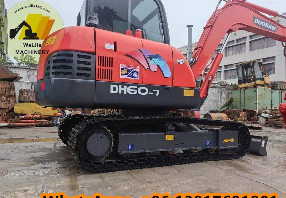Minikotró Doosan DH 60-7: 7 kép.