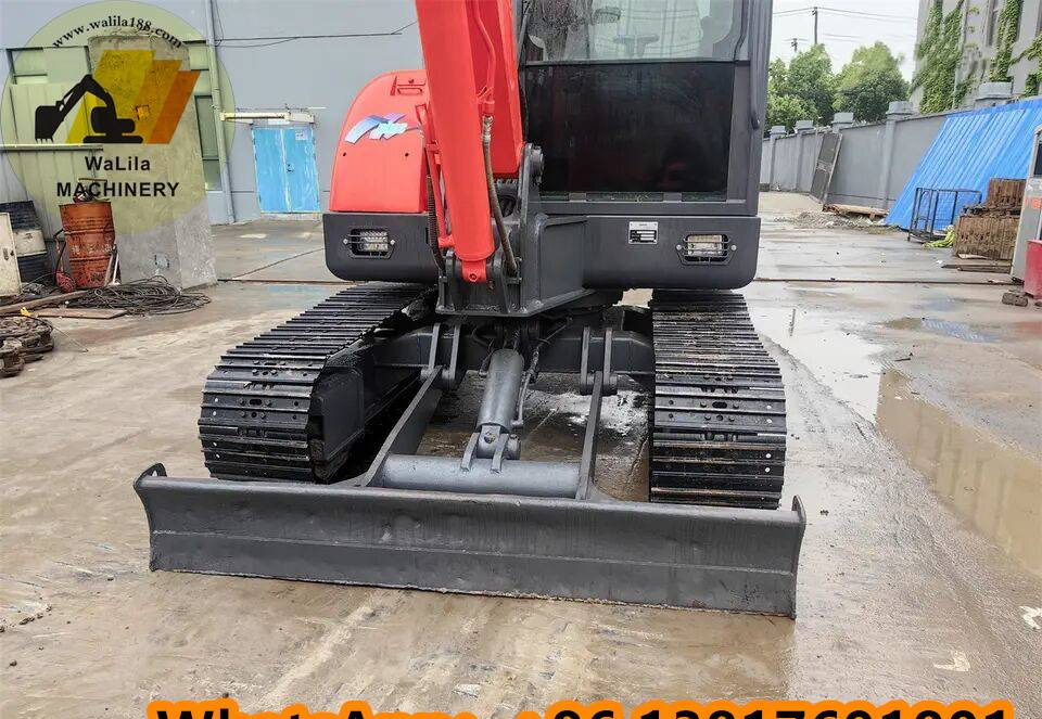 Minikotró Doosan DH 60-7: 8 kép.