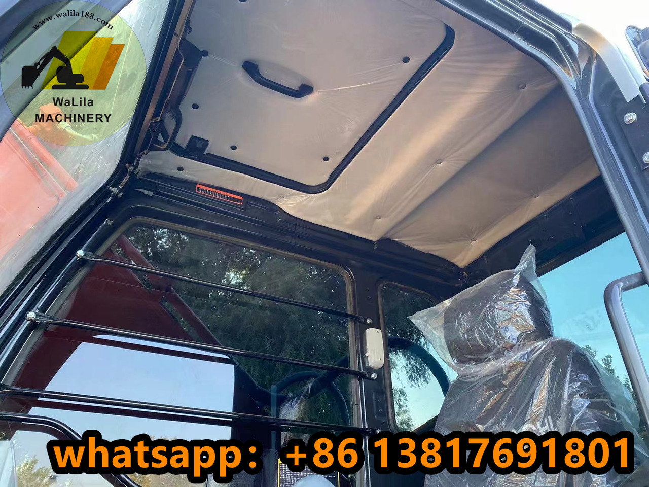 HITACHI ZX250-3G - Lánctalpas kotró: 3 kép. HITACHI ZX250-3G - Lánctalpas kotró: 3 kép.