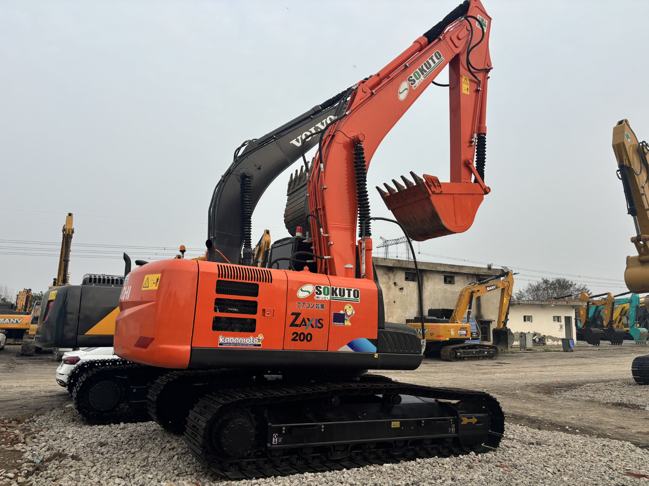 Hitachi Zx200-3 - Lánctalpas kotró: 1 kép. Hitachi Zx200-3 - Lánctalpas kotró: 1 kép.
