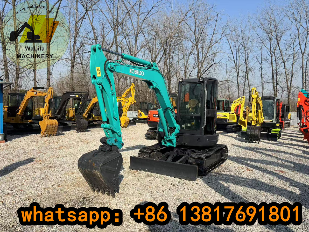 KOBELCO SK55 - Minikotró: 2 kép. KOBELCO SK55 - Minikotró: 2 kép.
