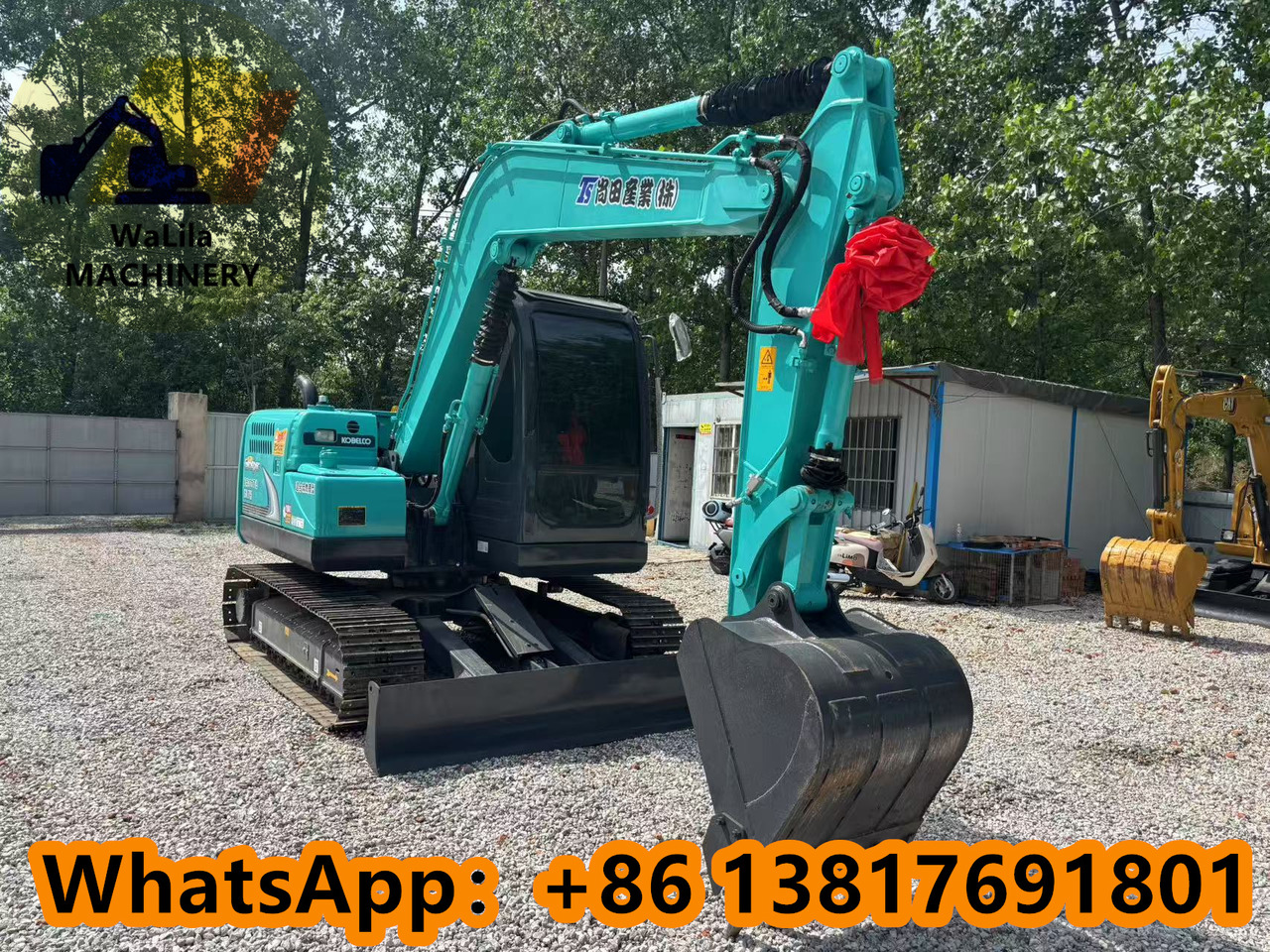 KOBELCO SK75 - Minikotró: 3 kép. KOBELCO SK75 - Minikotró: 3 kép.