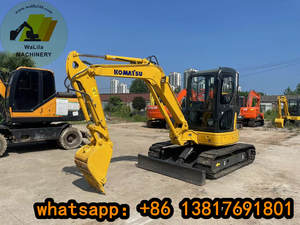 KOMATSU PC 40 MR-3 - Minikotró: 4 kép. KOMATSU PC 40 MR-3 - Minikotró: 4 kép.