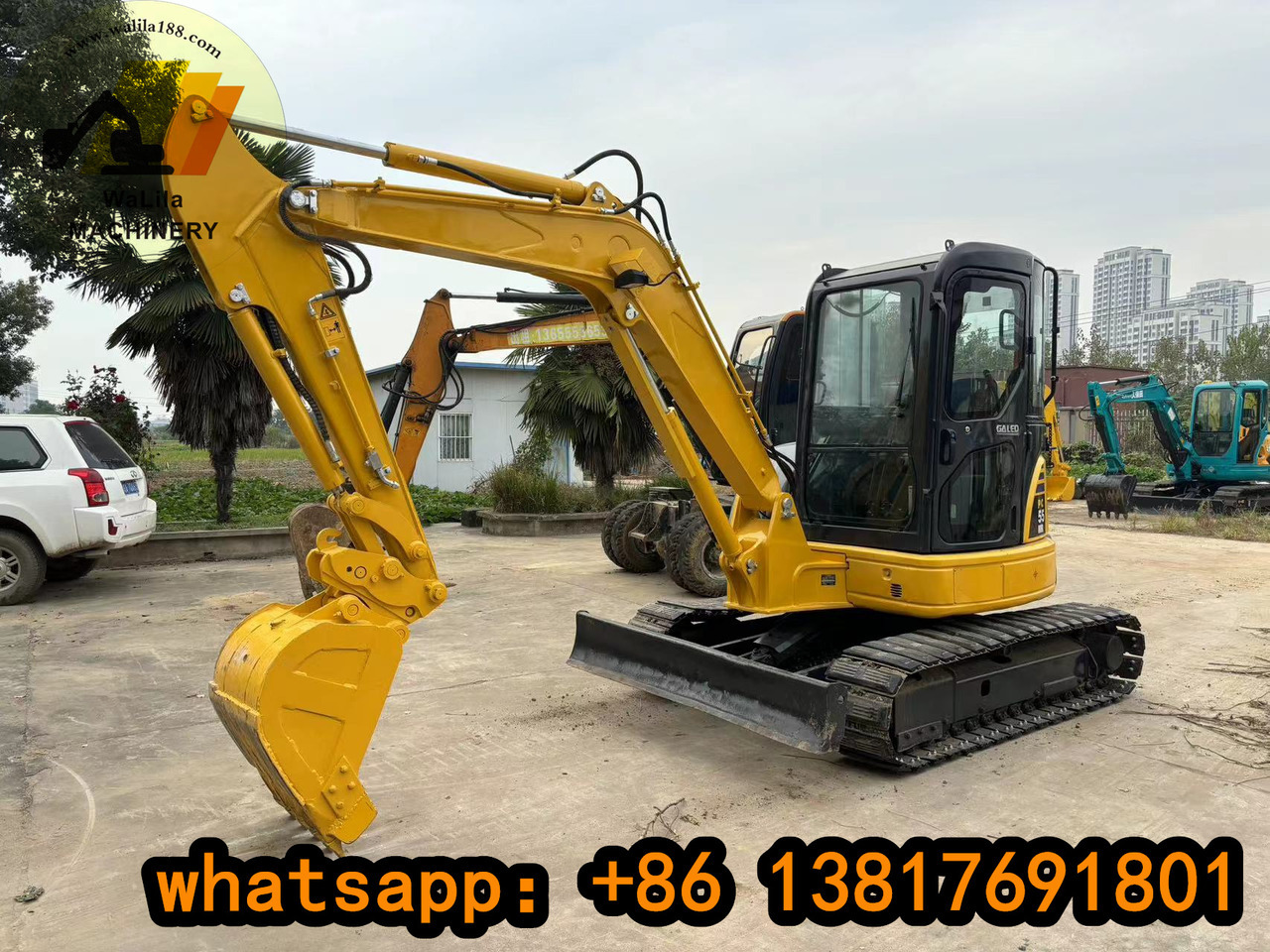 KOMATSU PC 55 MR-3 - Minikotró: 3 kép. KOMATSU PC 55 MR-3 - Minikotró: 3 kép.