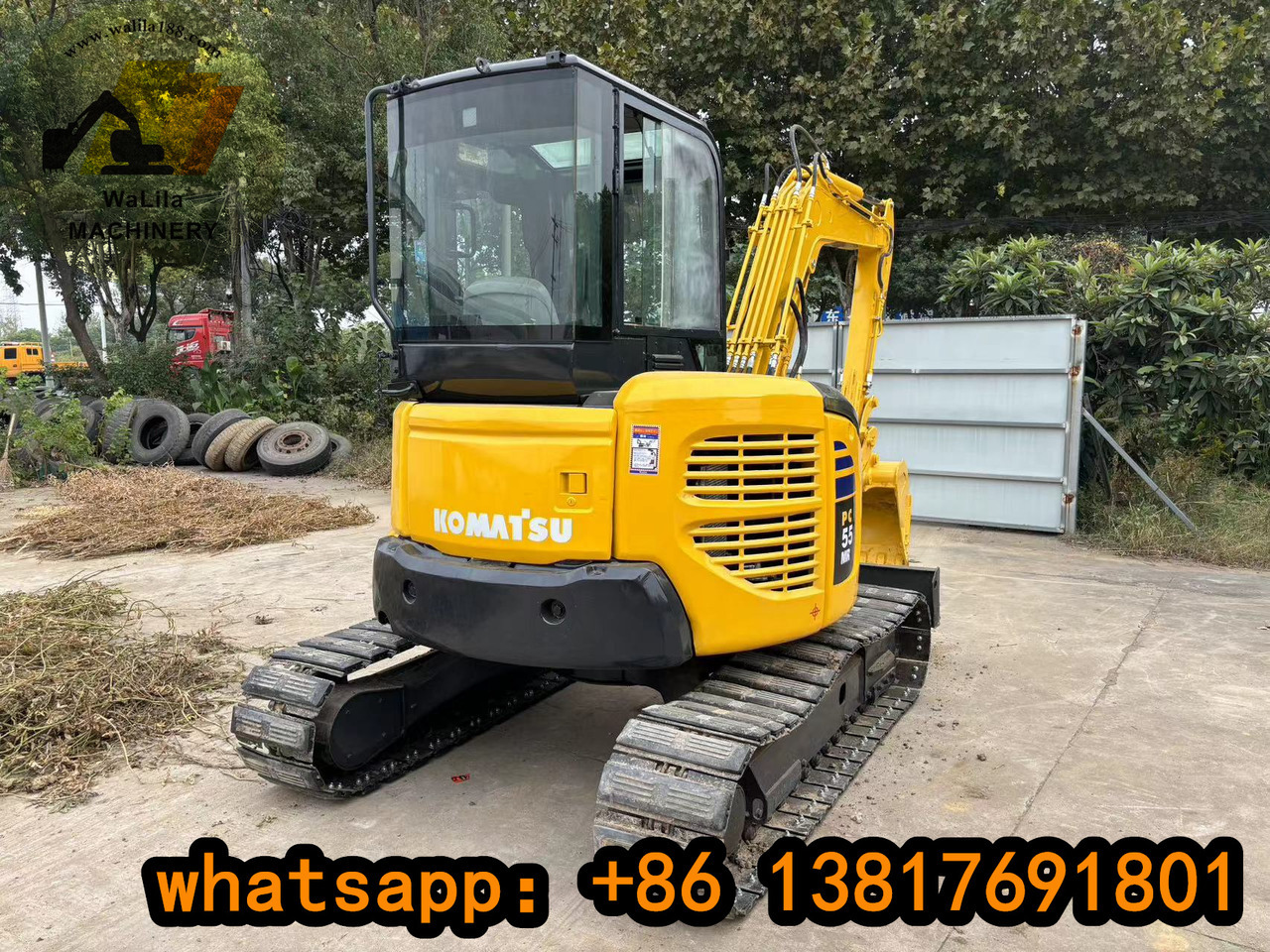 KOMATSU PC 55 MR-3 - Minikotró: 2 kép. KOMATSU PC 55 MR-3 - Minikotró: 2 kép.