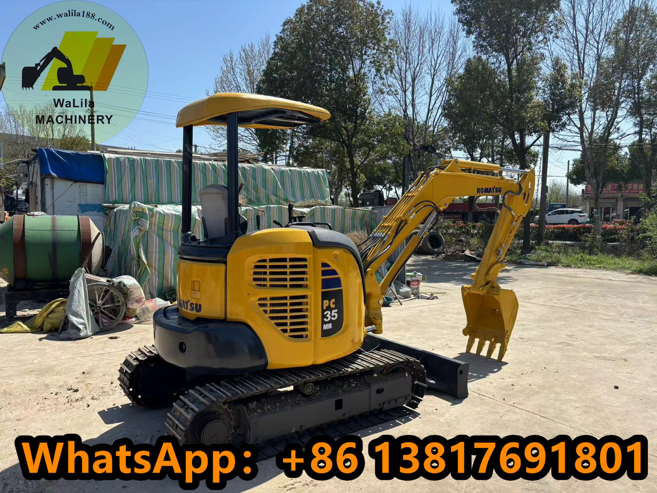 KOMATSU Pc35 - Minikotró: 1 kép. KOMATSU Pc35 - Minikotró: 1 kép.