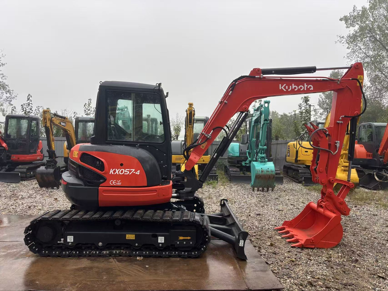 KUBOTA KX057 - Minikotró: 1 kép. KUBOTA KX057 - Minikotró: 1 kép.