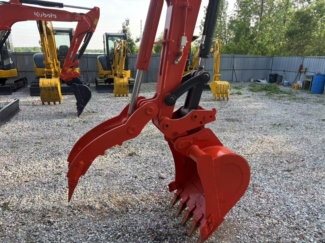 KUBOTA U55-4 - Minikotró: 5 kép. KUBOTA U55-4 - Minikotró: 5 kép.