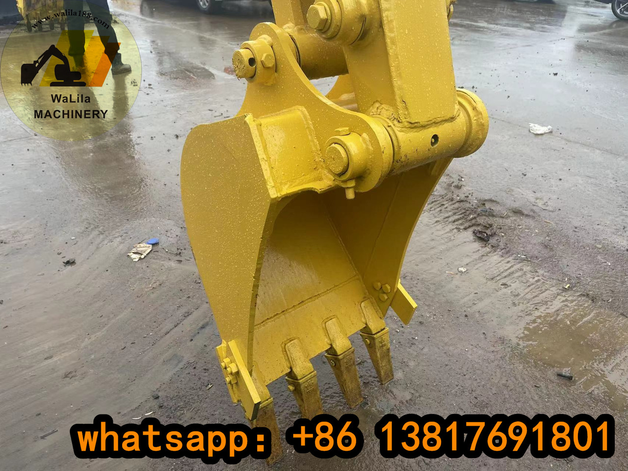 Komatsu PC 50 MR KOMATSU mini excavator Komatsu PC60, PC55, PC50 - Minikotró: 3 kép. Komatsu PC 50 MR KOMATSU mini excavator Komatsu PC60, PC55, PC50 - Minikotró: 3 kép.
