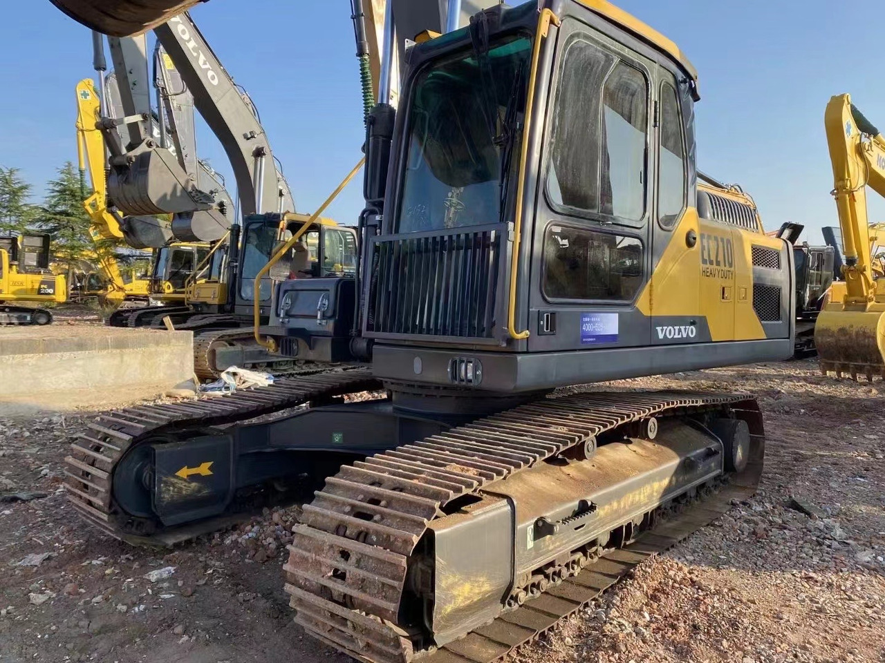 Volvo EC 210 Volvo 210 Ec240 - Lánctalpas kotró: 4 kép. Volvo EC 210 Volvo 210 Ec240 - Lánctalpas kotró: 4 kép.