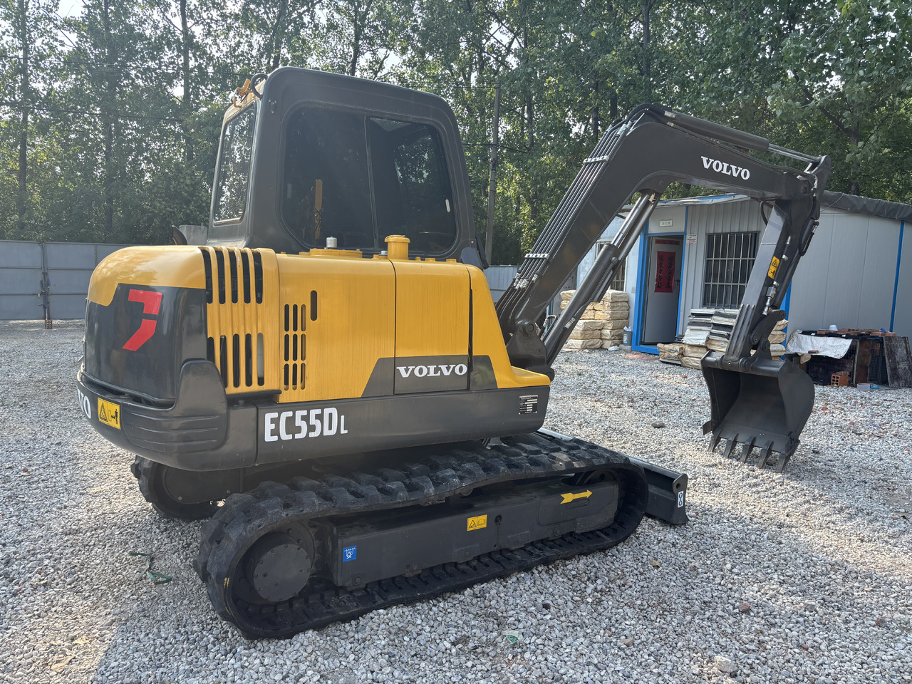 Volvo EC55D Rubber track - Minikotró: 5 kép. Volvo EC55D Rubber track - Minikotró: 5 kép.