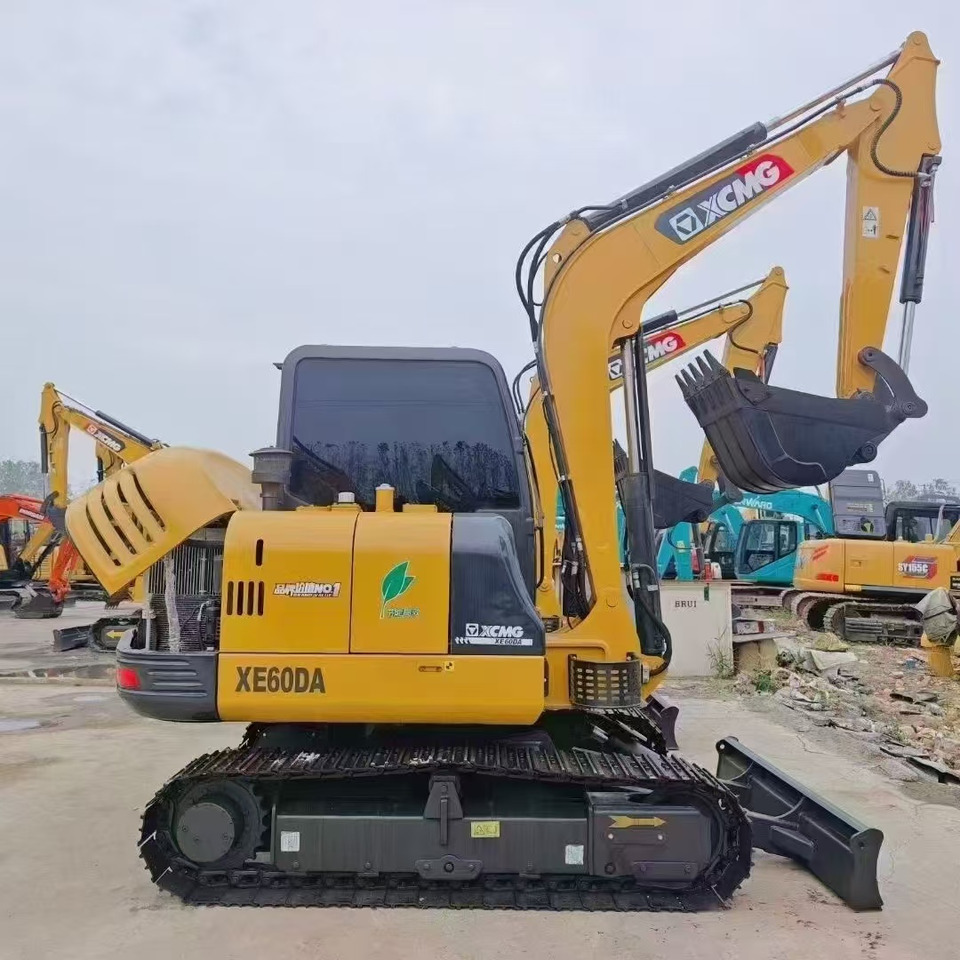 XCMG XE 60DA XE60 - Minikotró: 1 kép. XCMG XE 60DA XE60 - Minikotró: 1 kép.