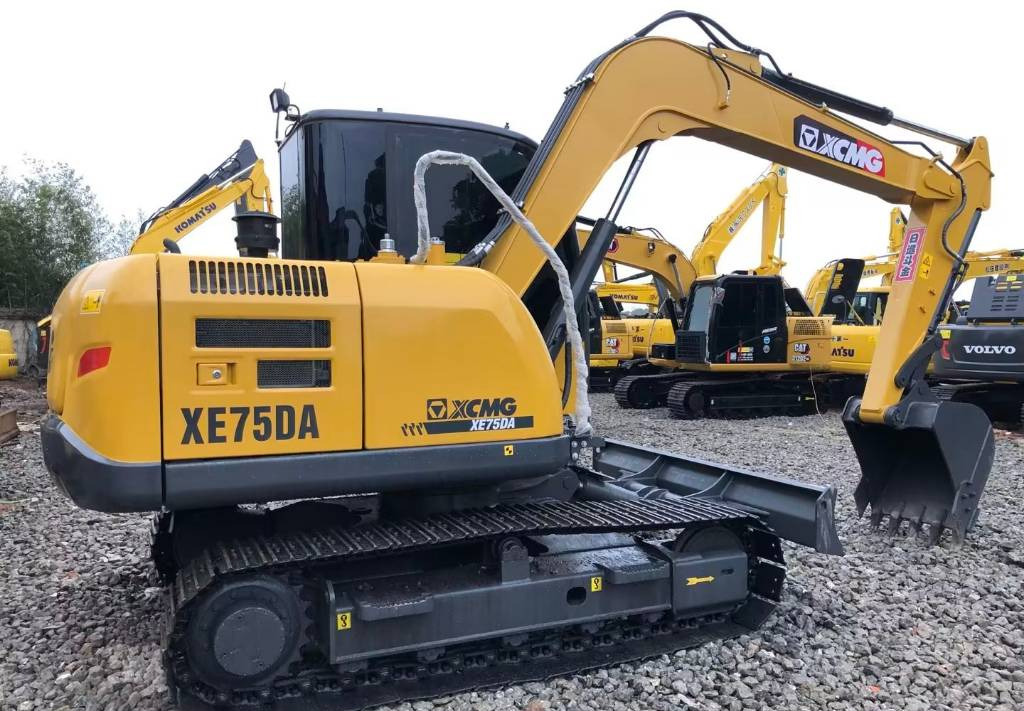 XCMG XE 75 DA XE75 - Minikotró: 1 kép. XCMG XE 75 DA XE75 - Minikotró: 1 kép.