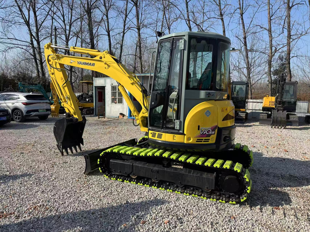 YANMAR VIO55 - Minikotró: 1 kép. YANMAR VIO55 - Minikotró: 1 kép.