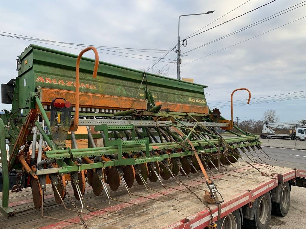 Amazone AD453 - Kombinált vetőgép: 1 kép. Amazone AD453 - Kombinált vetőgép: 1 kép.