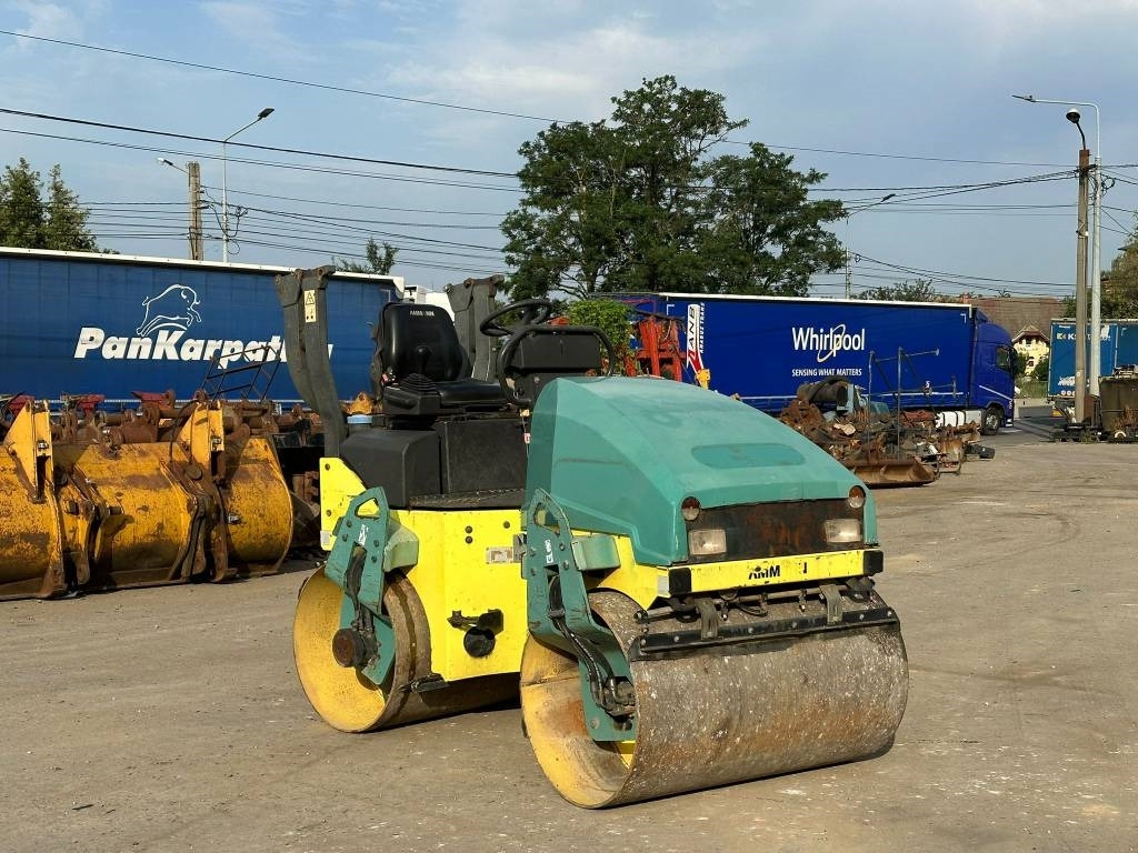 Ammann ARX 26  - Úthenger: 2 kép. Ammann ARX 26  - Úthenger: 2 kép.