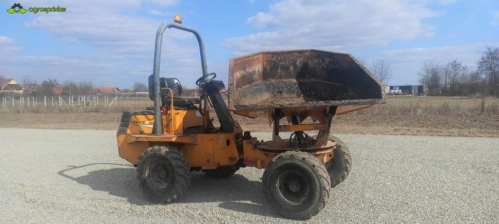 Benford 3000 DF - Minidömper: 1 kép. Benford 3000 DF - Minidömper: 1 kép.