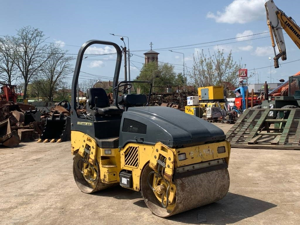 Bomag BW 100 AD-4 - Úthenger: 1 kép. Bomag BW 100 AD-4 - Úthenger: 1 kép.