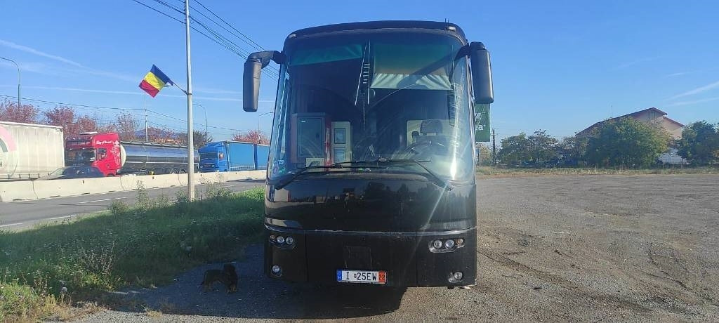 Bova F14 Autorulota - Integrált lakóautó: 2 kép. Bova F14 Autorulota - Integrált lakóautó: 2 kép.