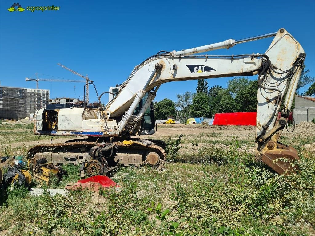 CAT 325 BLN - Lánctalpas kotró: 1 kép. CAT 325 BLN - Lánctalpas kotró: 1 kép.
