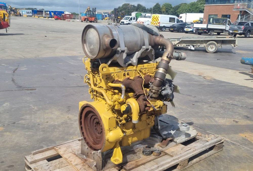 CAT C 4.4 ENGINE  - Motor - Építőipari gépek: 2 kép. CAT C 4.4 ENGINE  - Motor - Építőipari gépek: 2 kép.
