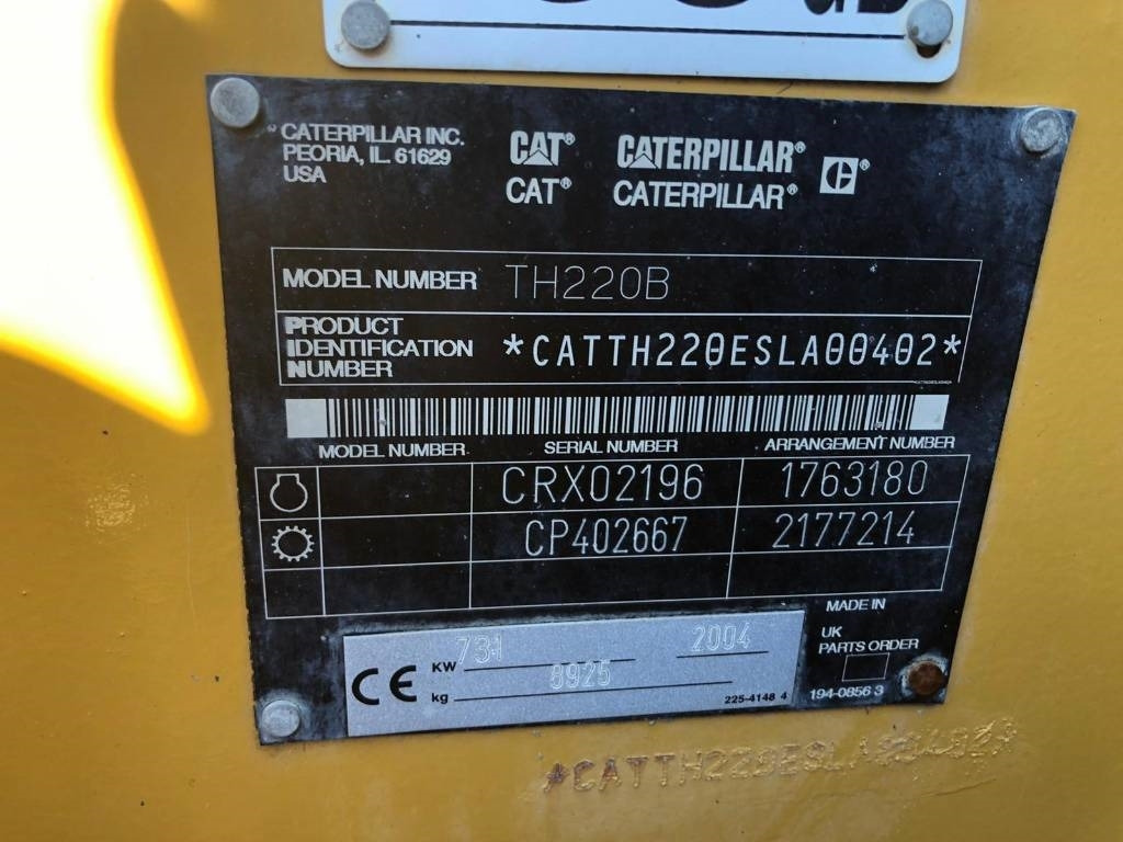 CAT TH 220 B FOR PARTS - Teleszkópos rakodó: 3 kép. CAT TH 220 B FOR PARTS - Teleszkópos rakodó: 3 kép.