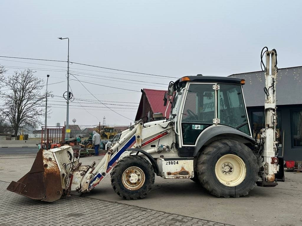 Case SR590-4PS - Kotrórakodó: 5 kép. Case SR590-4PS - Kotrórakodó: 5 kép.