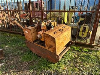 Case Vibromax W50 - Lapvibrátor: 1 kép. Case Vibromax W50 - Lapvibrátor: 1 kép.