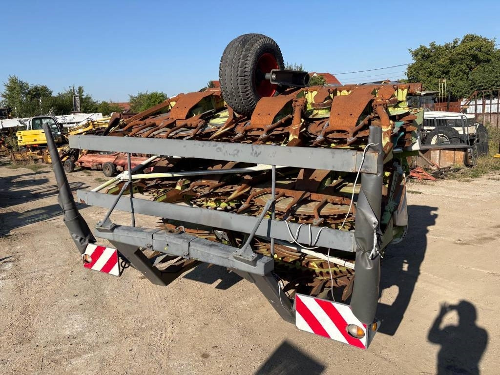 Claas 992 - Betakarítógép tartozék: 4 kép. Claas 992 - Betakarítógép tartozék: 4 kép.