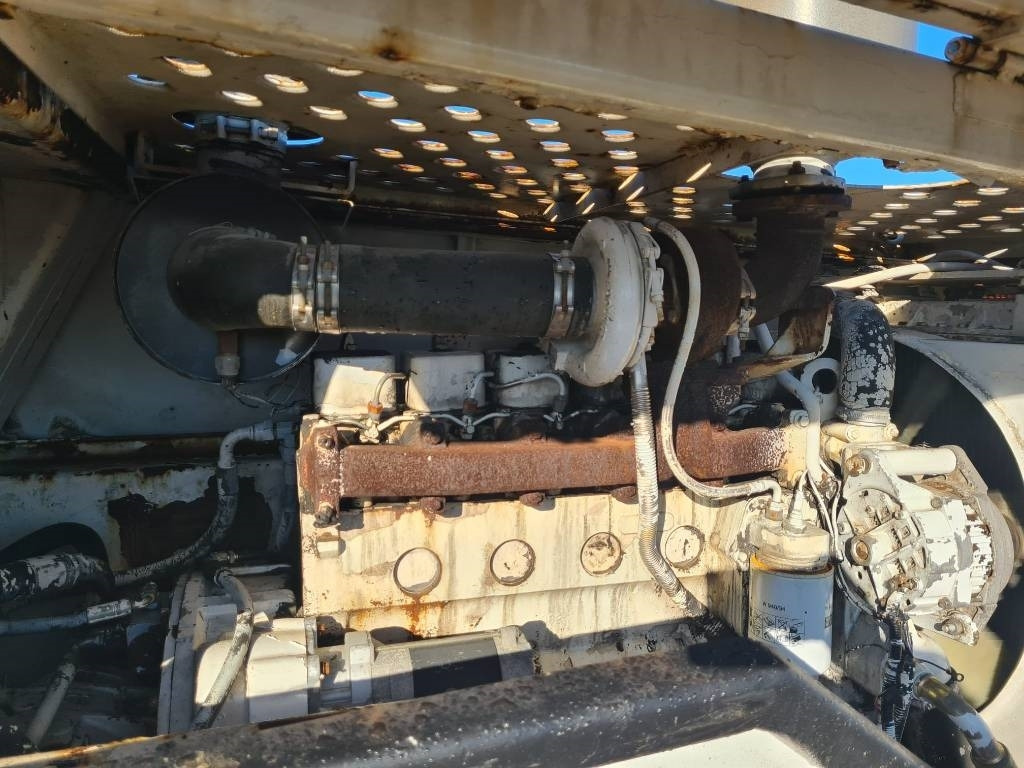 Compactor MV 618 DT - Talajtömörítő: 3 kép. Compactor MV 618 DT - Talajtömörítő: 3 kép.