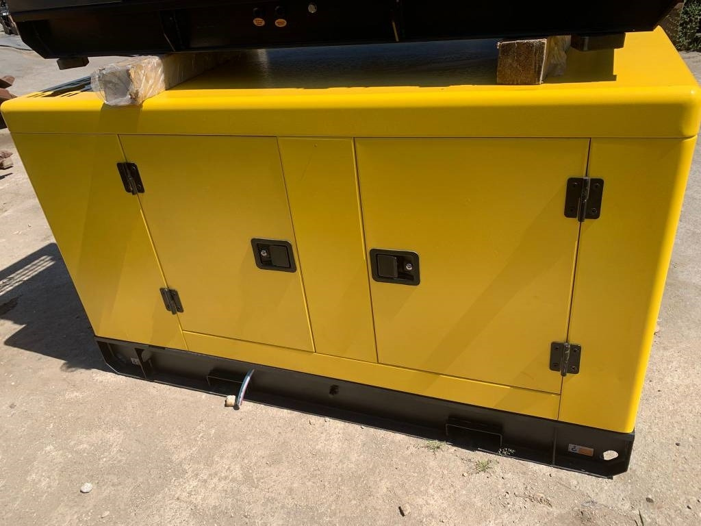 Compal VG-R30 - Áramfejlesztő: 2 kép. Compal VG-R30 - Áramfejlesztő: 2 kép.