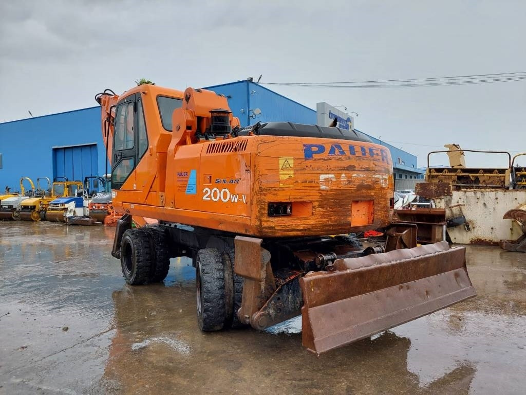 Daewoo Doosan S200W-V - Kotrógép: 4 kép. Daewoo Doosan S200W-V - Kotrógép: 4 kép.