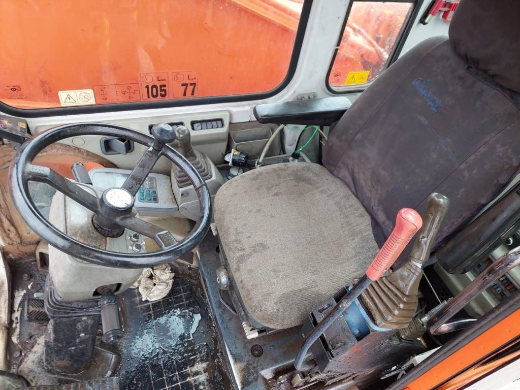 Daewoo Doosan S200W-V - Kotrógép: 5 kép. Daewoo Doosan S200W-V - Kotrógép: 5 kép.
