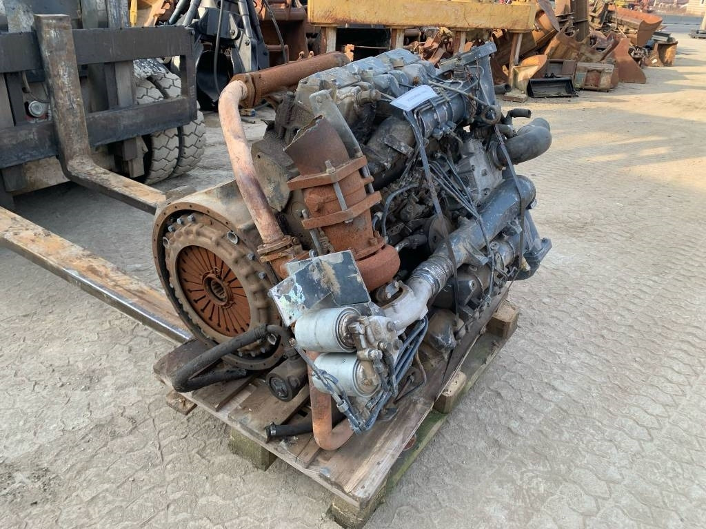 Deutz BF6M1015C ENGINE  - Motor - Építőipari gépek: 3 kép. Deutz BF6M1015C ENGINE  - Motor - Építőipari gépek: 3 kép.