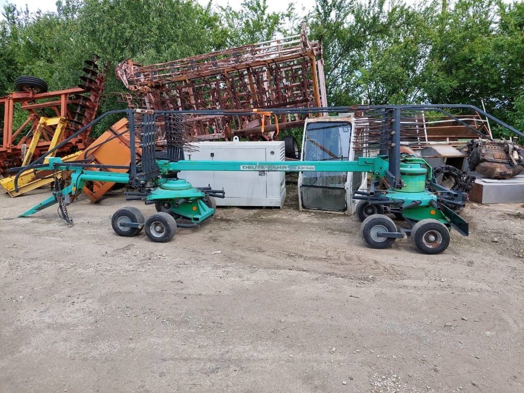 Deutz-fahr KS3.80 - Szénaforgató: 1 kép. Deutz-fahr KS3.80 - Szénaforgató: 1 kép.