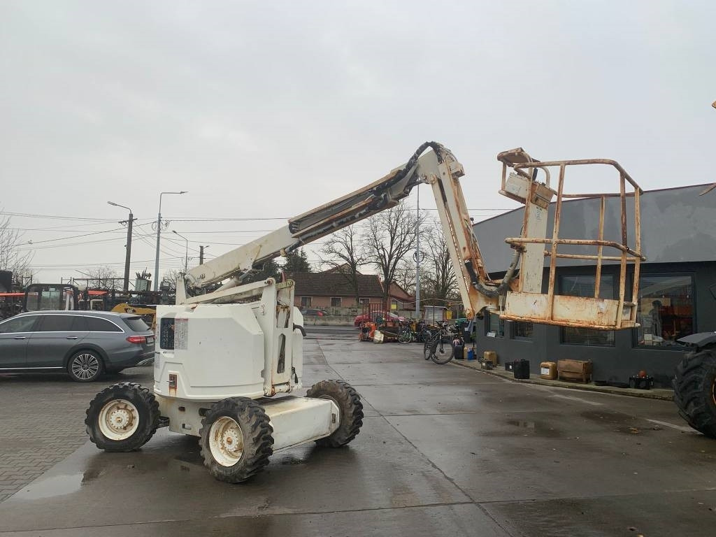 Genie Z 34/22 N - Személyemelő: 2 kép. Genie Z 34/22 N - Személyemelő: 2 kép.