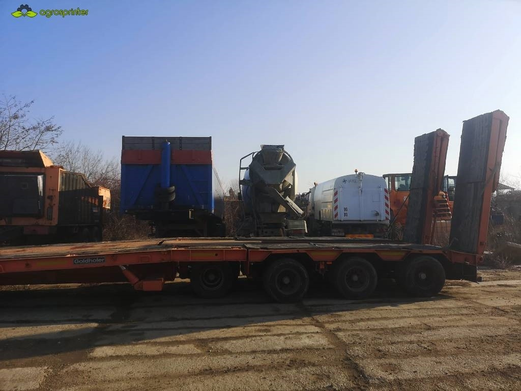 Goldhofer STZ-TLS4-39/80 - Félpótkocsi cserefelépítményes: 3 kép. Goldhofer STZ-TLS4-39/80 - Félpótkocsi cserefelépítményes: 3 kép.
